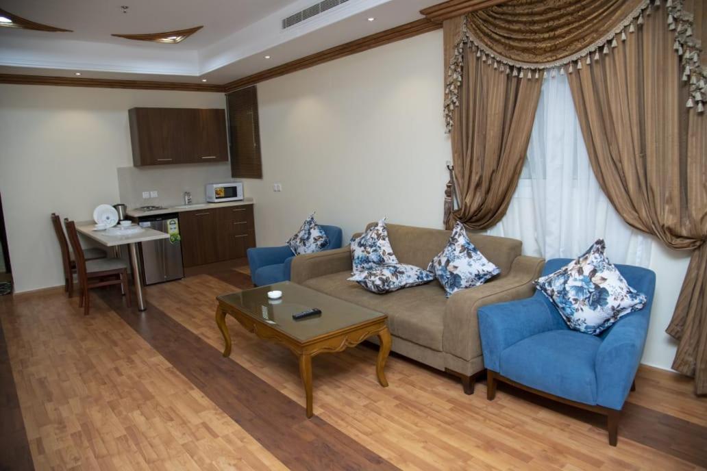 Diva Hotel Suites Джеда Екстериор снимка