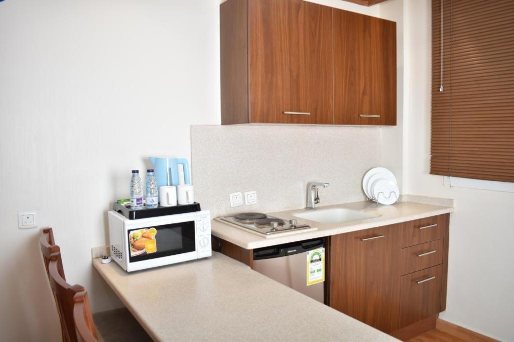 Diva Hotel Suites Джеда Екстериор снимка