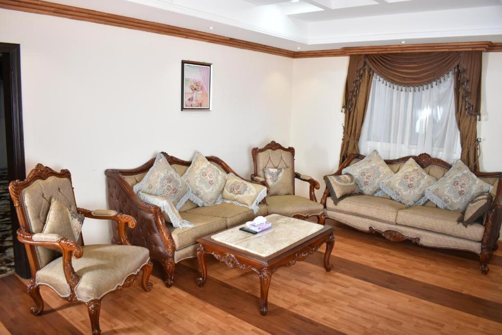 Diva Hotel Suites Джеда Екстериор снимка