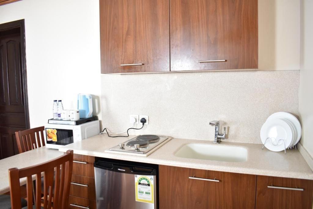 Diva Hotel Suites Джеда Екстериор снимка